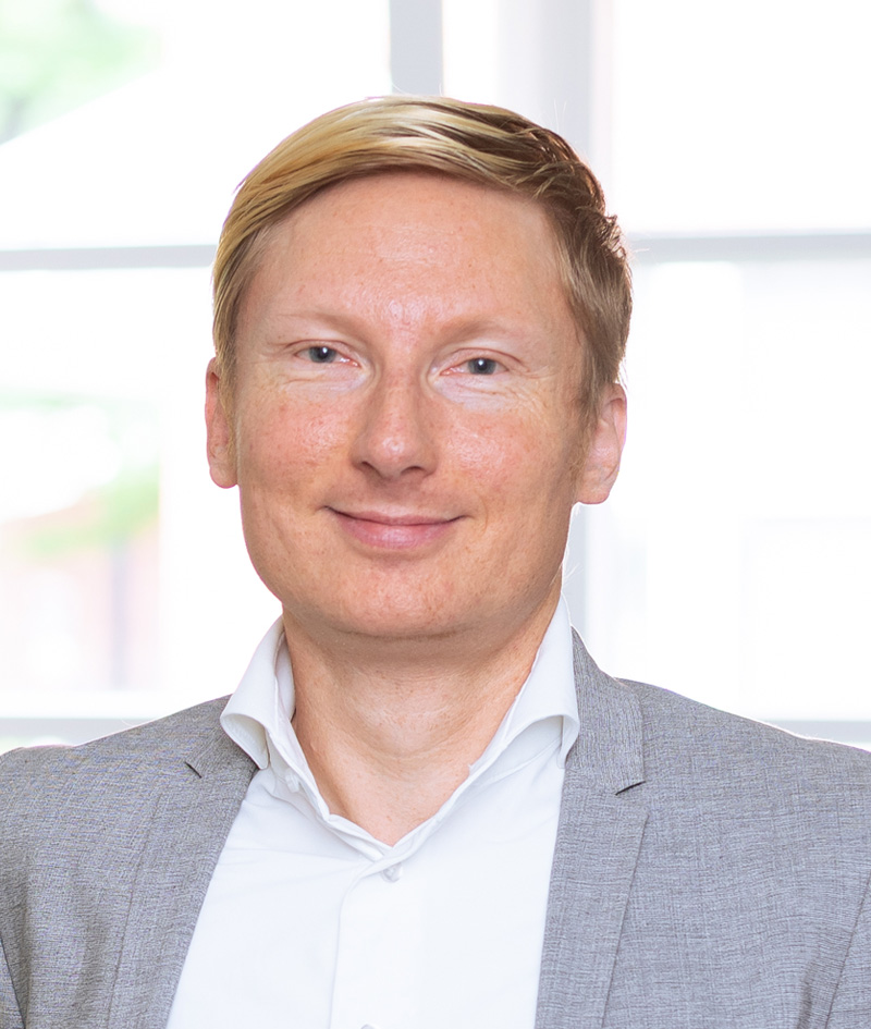 Dennis Liebegott